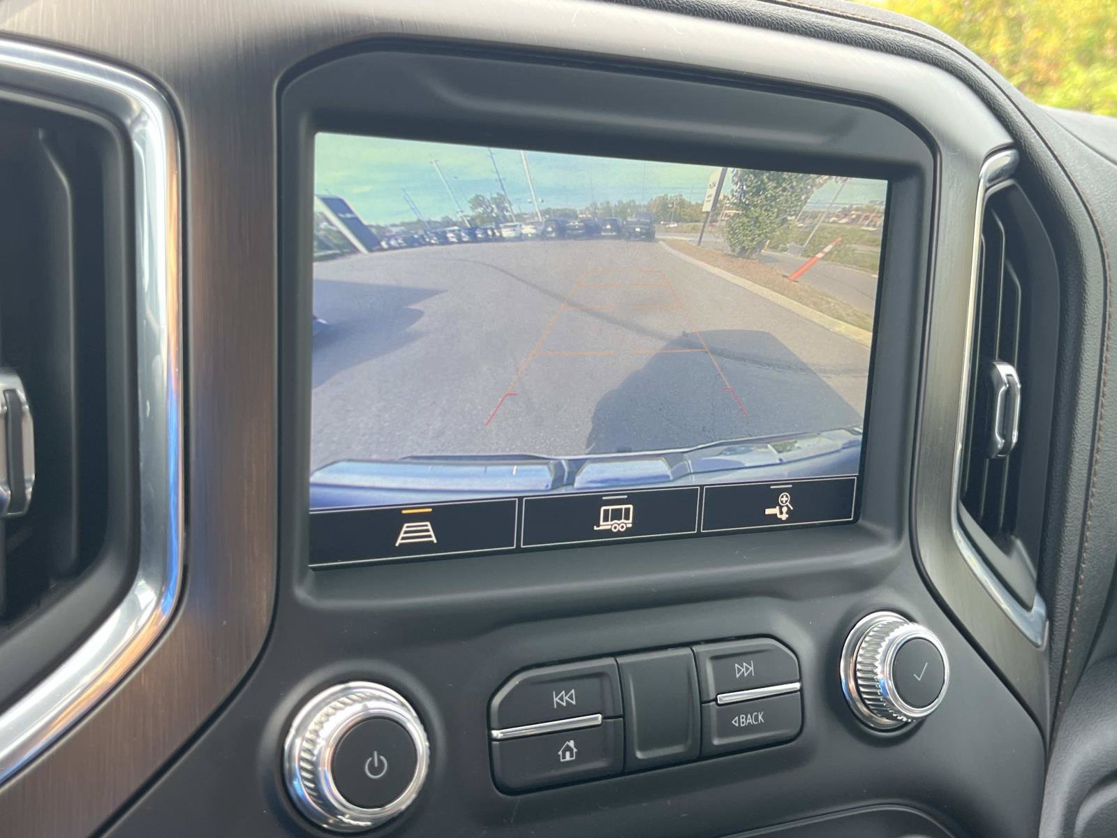 Used 2021 GMC Sierra 1500 AT4 w/ AT4 Premium Package AWD/4WD image 37