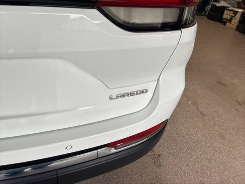 Certified 2023 Jeep Grand Cherokee Laredo w/ Luxury Tech Group I AWD/4WD image 22