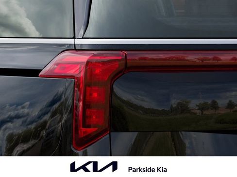 New 2026 Kia Carnival EX FWD image 11