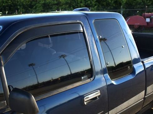 Used 1994 Toyota Pickup DX image 35