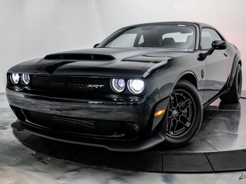 Used 2023 Dodge Challenger SRT Hellcat Redeye RWD image 5