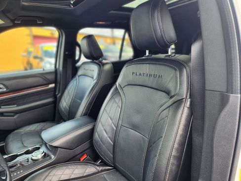 Used 2018 Ford Explorer Platinum AWD/4WD image 17