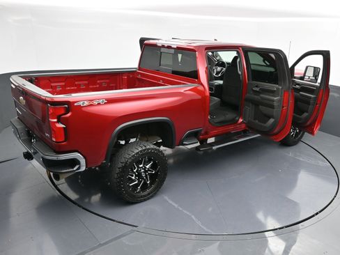 Used 2024 Chevrolet Silverado 2500 LTZ w/ LTZ Texas Edition image 42