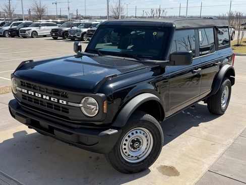 New 2026 Ford Bronco 4-Door AWD/4WD image 36