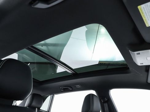 New 2026 Volkswagen Atlas Cross Sport SE image 37