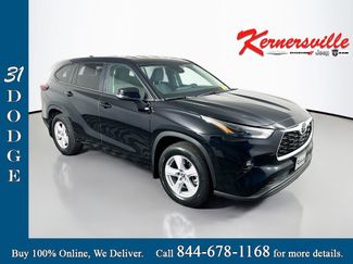 Used 2024 Toyota Highlander LE video 1