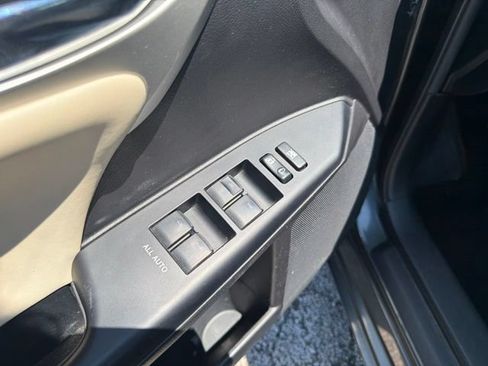Used 2011 Lexus CT 200h Premium FWD image 8