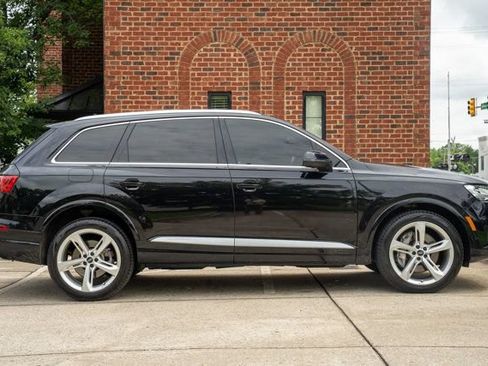Used 2019 Audi Q7 3.0T Prestige w/ Prestige Package AWD/4WD image 4
