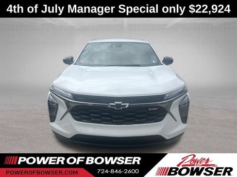 Used 2025 Chevrolet Trax RS w/ Driver Confidence Package FWD image 11
