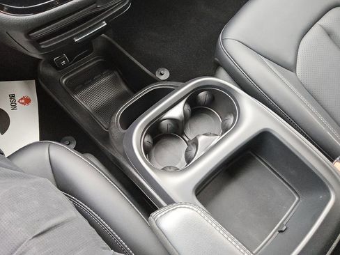 New 2026 Chrysler Pacifica Select FWD image 22