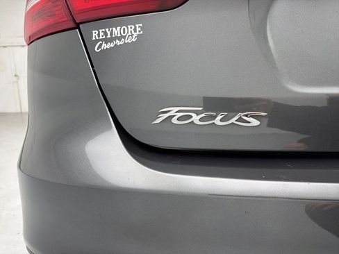 Used 2017 Ford Focus SE image 44
