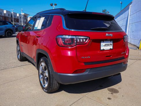 Used 2019 Jeep Compass Limited AWD/4WD image 3