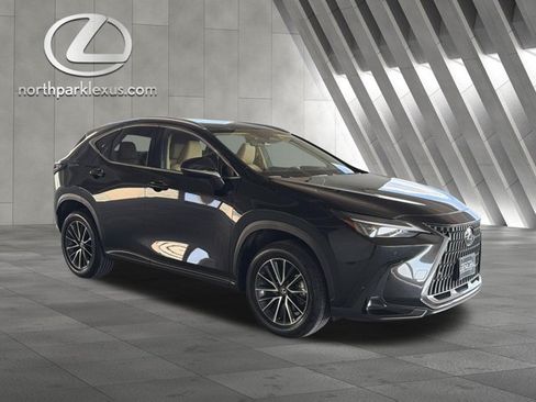 Certified 2025 Lexus NX 250 FWD w/ Accessory Package (Z1) image 5