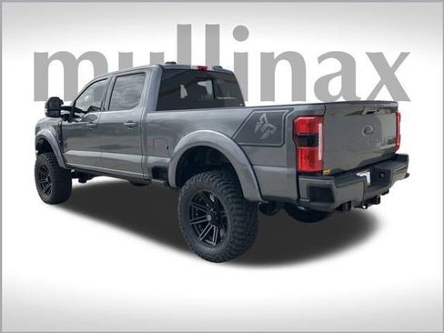 Used 2024 Ford F250 Lariat w/ Lariat Ultimate Package image 3