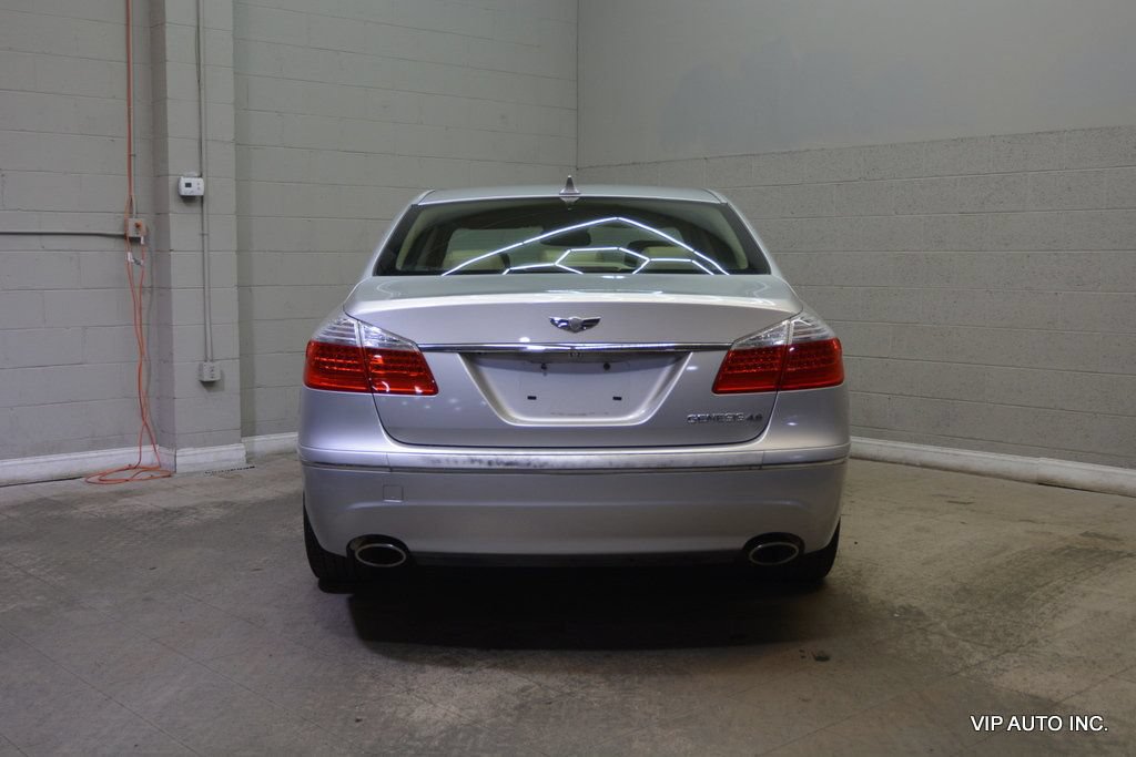 Used 2010 Hyundai Genesis 4.6 RWD image 34