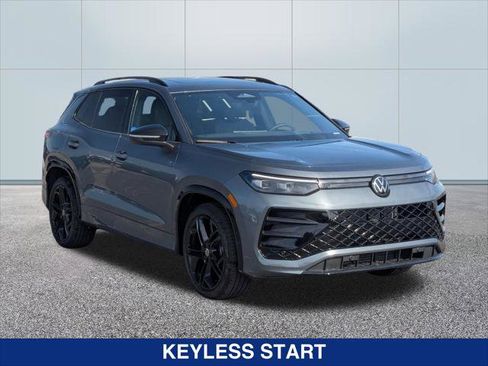 New 2026 Volkswagen Tiguan SE R-Line FWD image 7