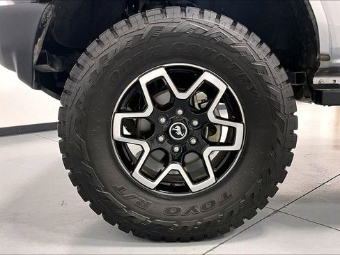 Used 2024 Ford Bronco Outer Banks AWD/4WD image 8