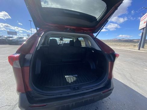 Used 2024 Toyota RAV4 LE image 22