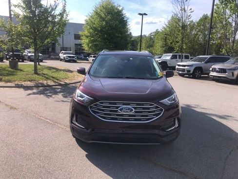 Used 2022 Ford Edge SEL w/ Convenience Package image 2