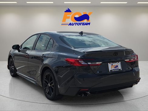 New 2026 Toyota Camry SE FWD image 3