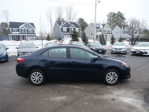 Used 2019 Toyota Corolla LE image 8