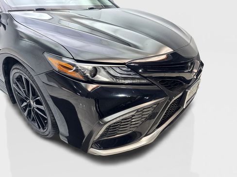 Used 2024 Toyota Camry XSE FWD image 17