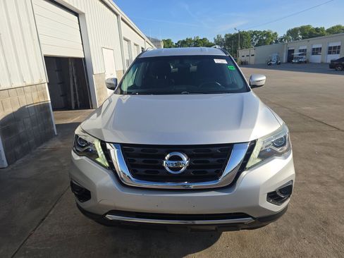 Used 2018 Nissan Pathfinder S image 2
