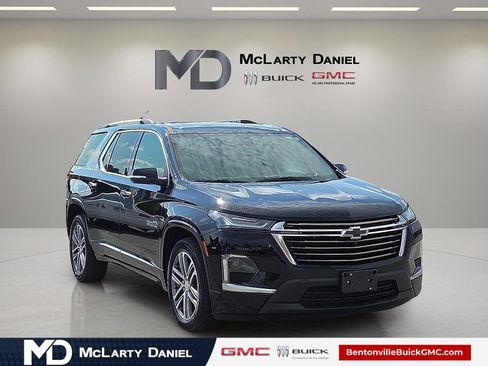 Used 2022 Chevrolet Traverse High Country AWD/4WD image 1