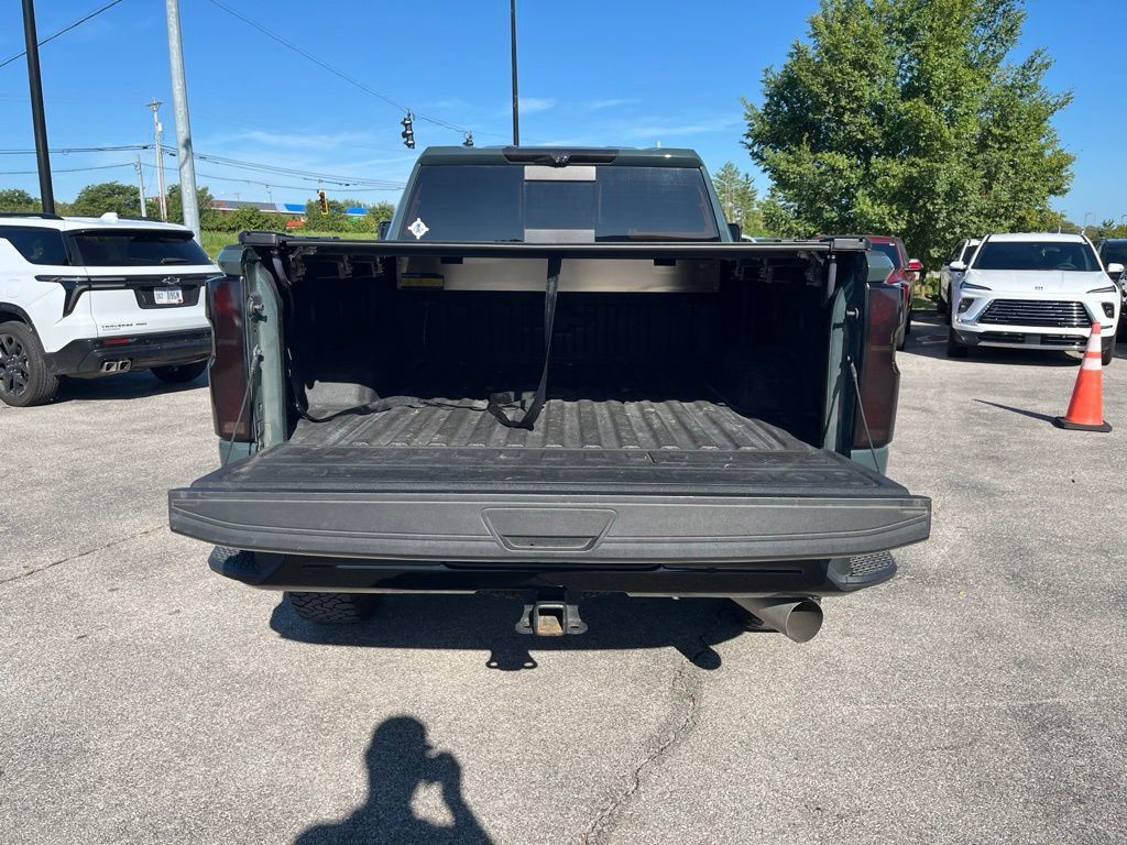 Used 2025 Chevrolet Silverado 3500 LTZ w/ Trail Boss Package AWD/4WD image 11