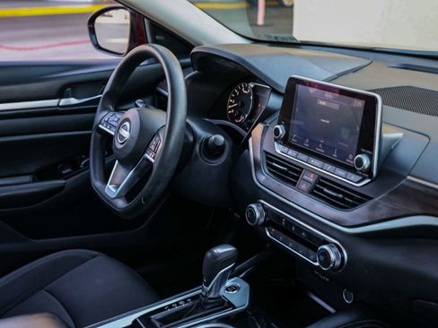 Used 2023 Nissan Altima 2.5 SV image 19