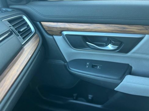 Used 2017 Honda CR-V EX image 17