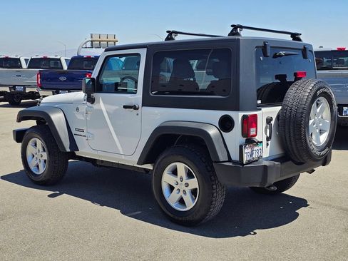 Used 2016 Jeep Wrangler Sport w/ Quick Order Package 24S AWD/4WD image 5