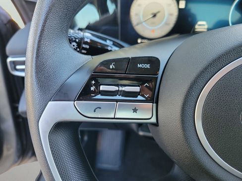 Certified 2024 Hyundai Elantra SEL image 18