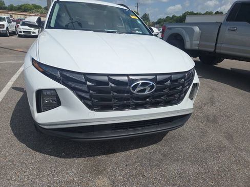 Used 2023 Hyundai Tucson Blue AWD/4WD image 2