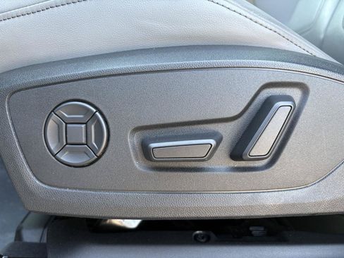 Used 2024 Audi Q3 2.0T Premium Plus AWD/4WD image 11