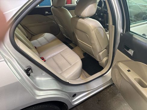 Used 2009 Ford Fusion SEL image 8