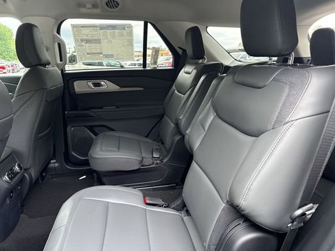 New 2026 Ford Explorer Active w/ Active Comfort Package AWD/4WD image 22