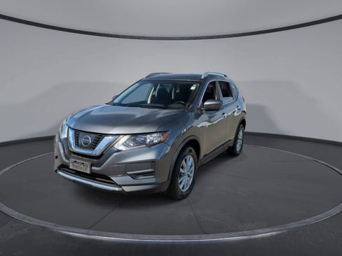 Used 2017 Nissan Rogue SV w/ SV Premium Package AWD/4WD image 3