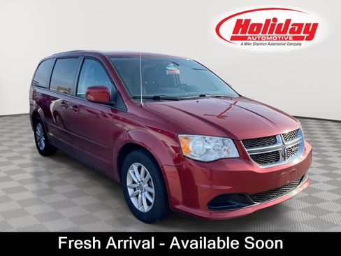 Used 2015 Dodge Grand Caravan SXT w/ UConnect Hands-Free Group image 1