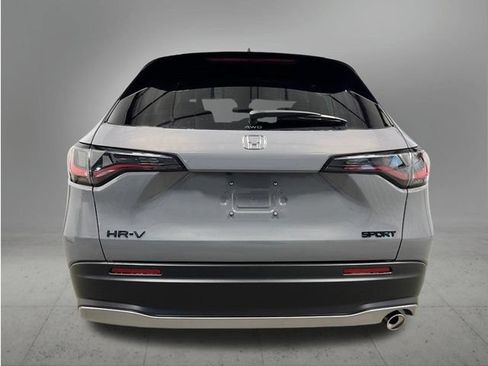 New 2027 Honda HR-V Sport image 4