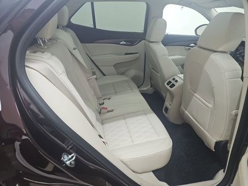 Used 2023 Buick Envision Avenir image 18