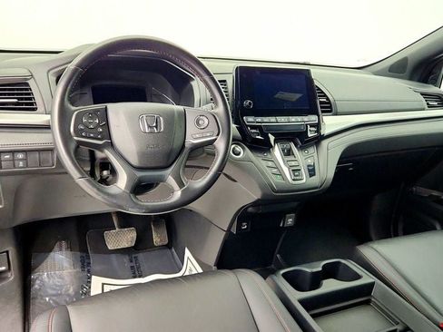 Used 2023 Honda Odyssey Sport image 13