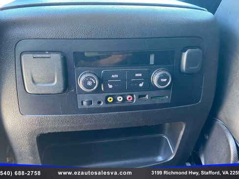 Used 2015 GMC Yukon XL Denali w/ Premium Package AWD/4WD image 27