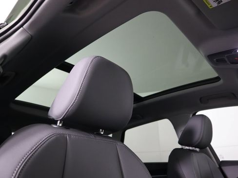 Used 2025 Audi Q5 Premium Plus w/ Premium Plus image 21