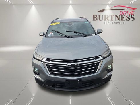 Certified 2023 Chevrolet Traverse LT w/ Rear Camera Mirror Package AWD/4WD image 3