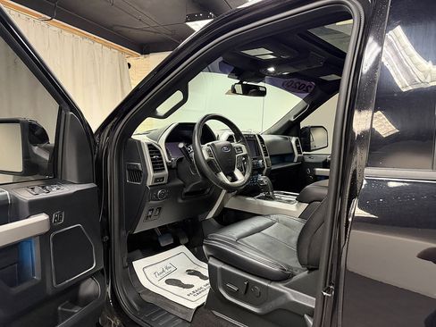 Used 2020 Ford F150 Lariat w/ Equipment Group 502A Luxury AWD/4WD image 21