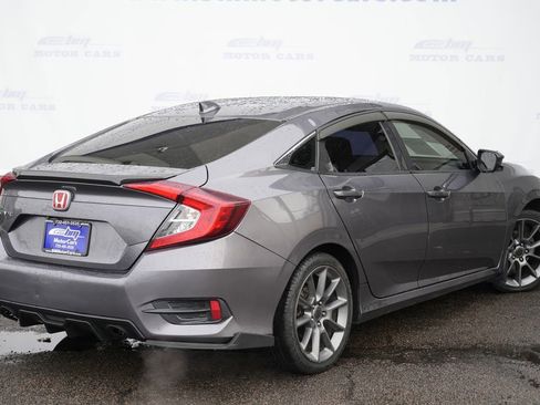 Used 2017 Honda Civic EX image 3