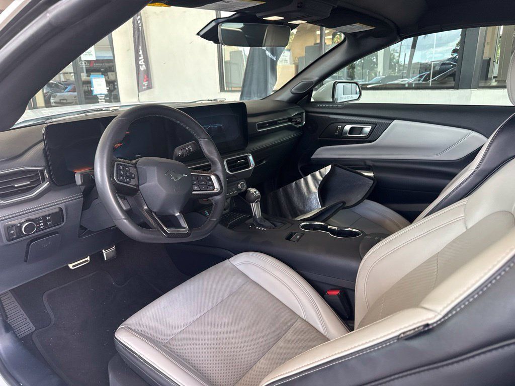 Used 2024 Ford Mustang Premium RWD image 9