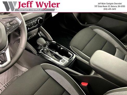 New 2026 Chevrolet TrailBlazer LT w/ Midnight Edition FWD image 12
