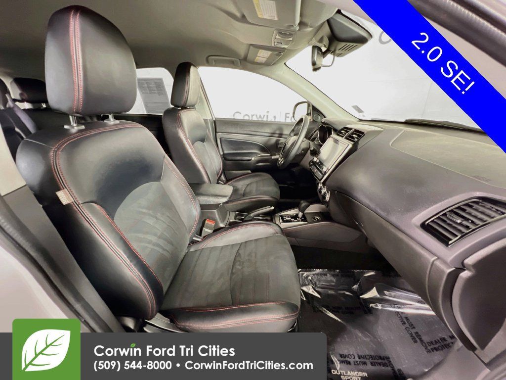 Used 2025 Mitsubishi Outlander Sport AWD image 16